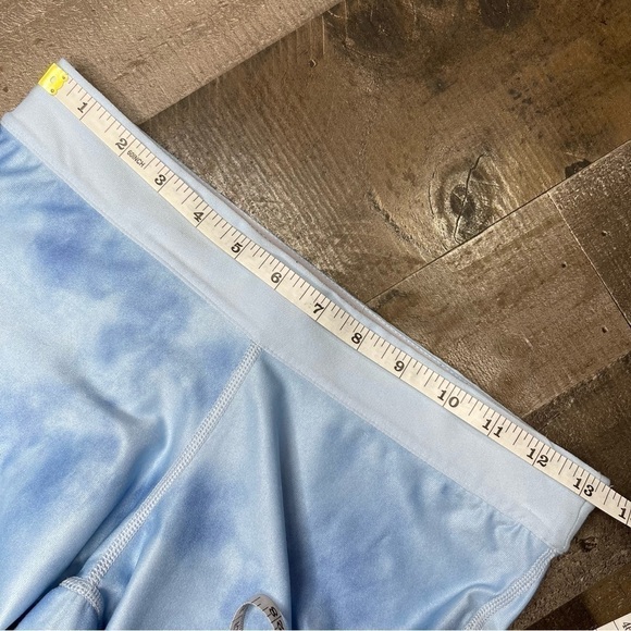 Nike Cropped Legging size Medium - Picture 7 of 11